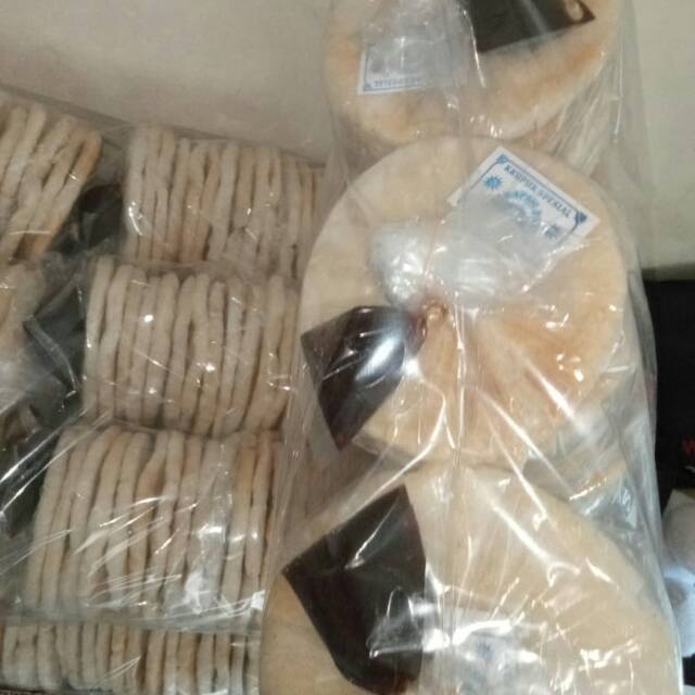 

Kerupuk bangka asli isi 10 pcs