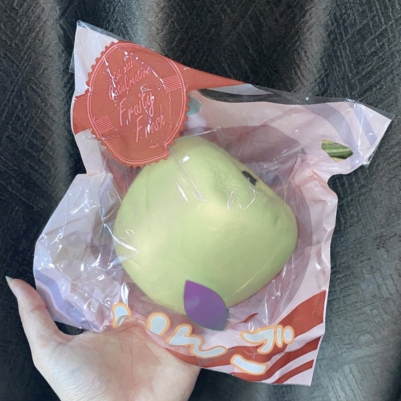 [FLASHSALE] PRELOVED cutiecreative gold apple squishy (RARE)