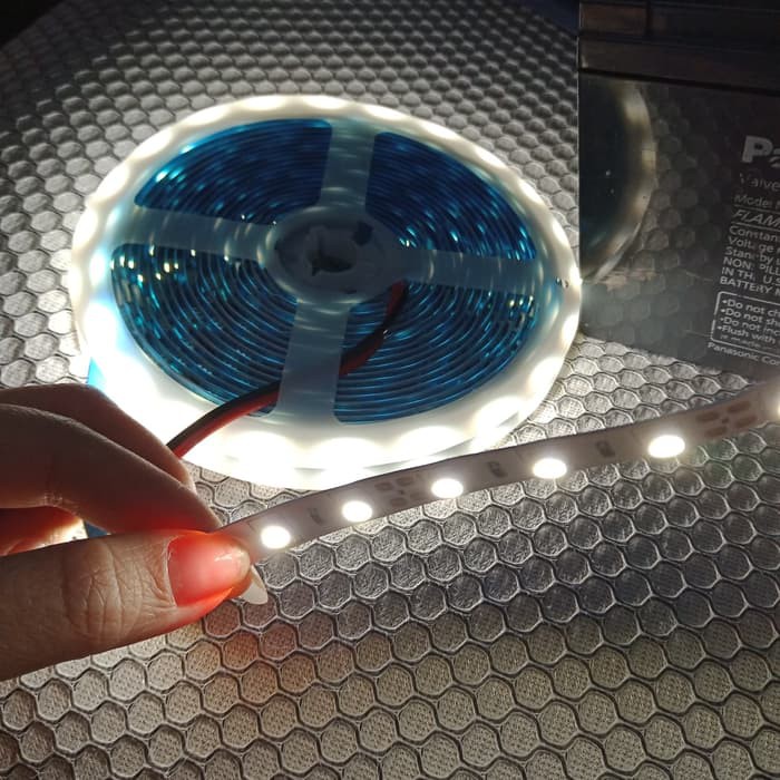 LED strip 4000k 12v 5050
