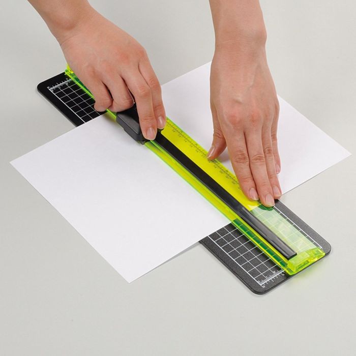 

PROMO Carl Line Cutter / Paper Trimmer DC-90N (A4)