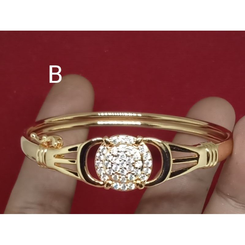 RAC02. Gelang xuping wanita lapis emas dgn mata zircon UK 6 cm