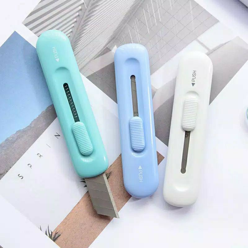 

AMOOREA BEAUTY PLUS BAR ECER DAN 1 BOX/SABUN BATANG