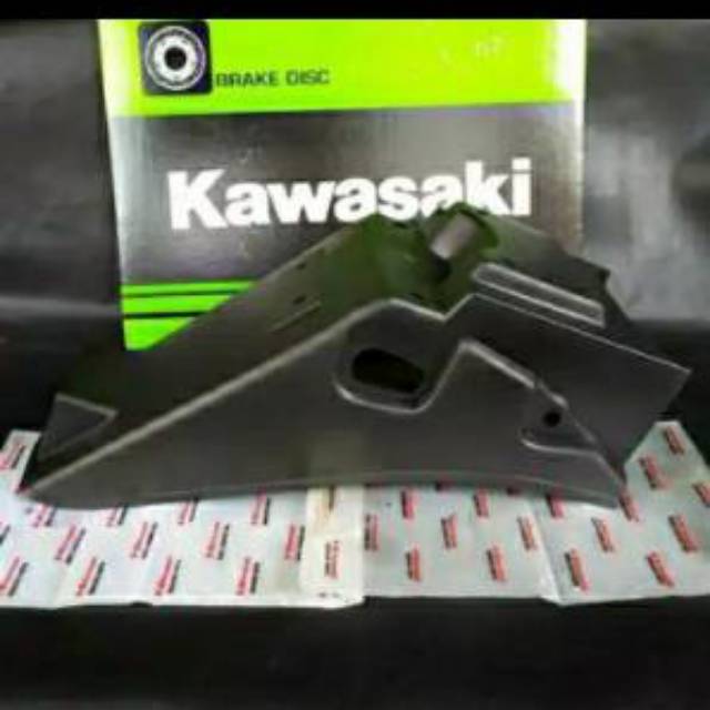 Spakbor belakang ninja r ss original Kawasaki 35023-1234