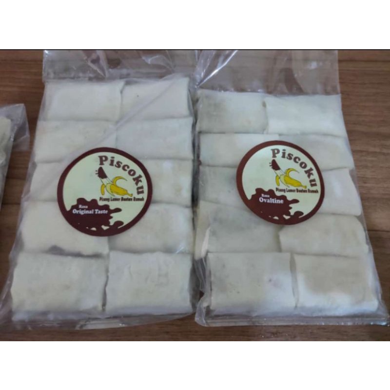

Piscok isi 5 aneka rasa ini di buat dgn handmade sendiri yaa
