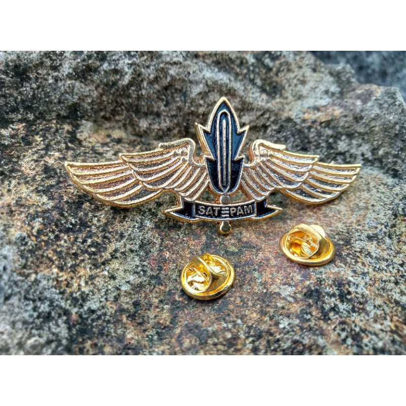 wing satpam security warna gold