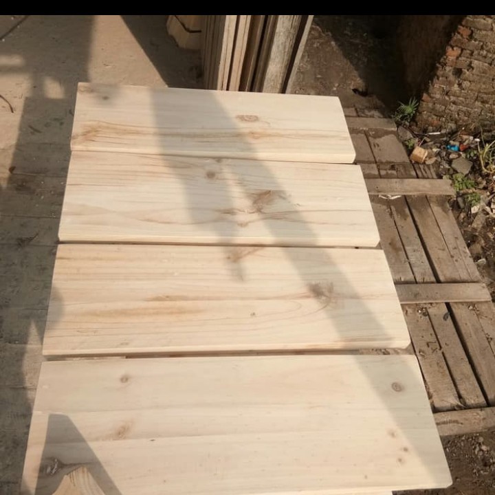 

PAPAN KAYU JATI BELANDA UKURAN 100*25*2 (papan)