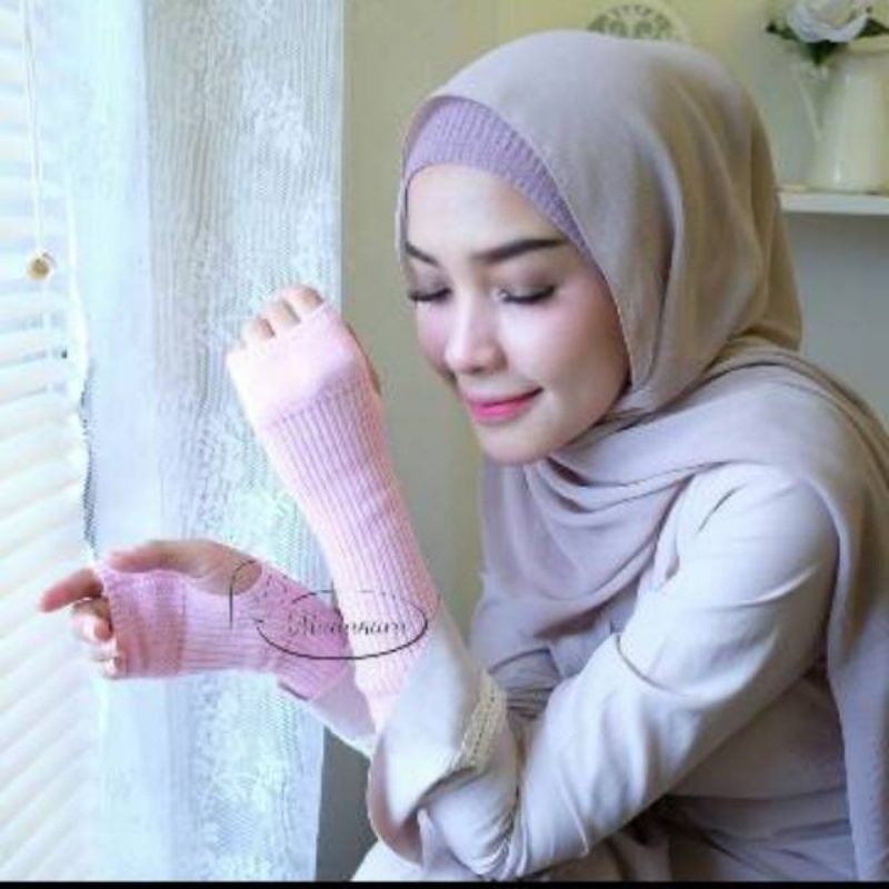 A ( A5 ) HANDSOCK RAJUT TIPE 1 MANSET JEMPOL,PANJANG 35 CM - 38 CM, KUALITAS TERBAIK FREE PLASTIK