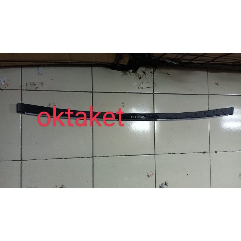 sillplate belakang Honda HRV 2022 Platinum hitam list chrome