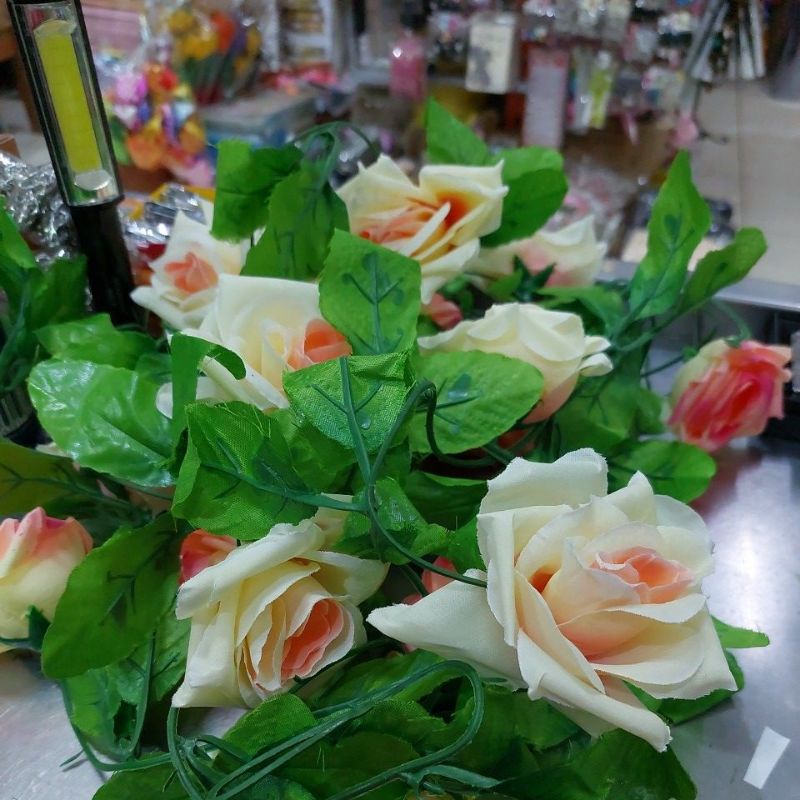 BUNGA MAWAR GANTUNG  BUNGA MAWAR  PLASTIK BUNGA ARTIFISIAL BUNGA