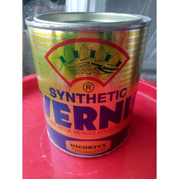 Synthetic Vernis Kayu dan Besi