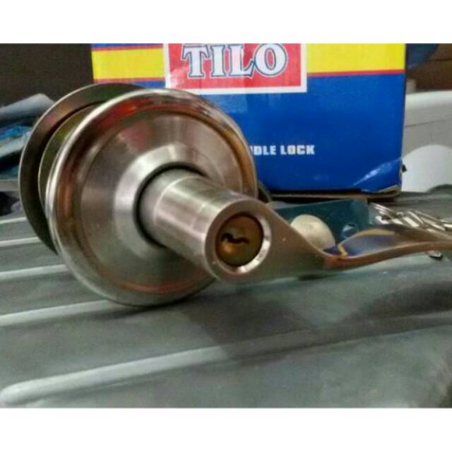 Kunci bulat model pegangan kunci pintu  kamar  mandi  