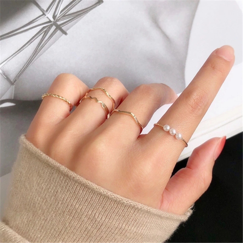 5pcs / Set Cincin Mutiara Imitasi Bentuk Bulat Gelombang Geometris Warna Emas Untuk Wanita