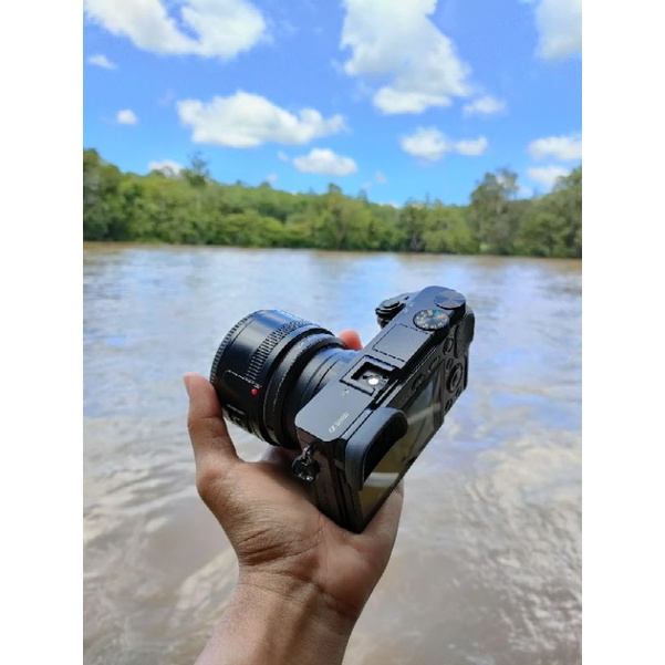 KAMERA MIRORRLESS SONY A6000 BODY ONLY Like New Hitam