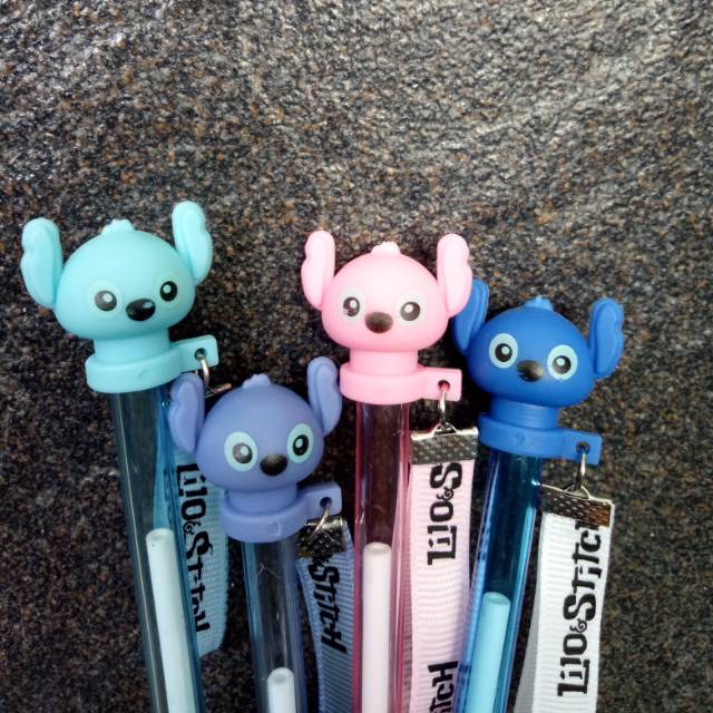 

Pen Gel Stitch Gantungan