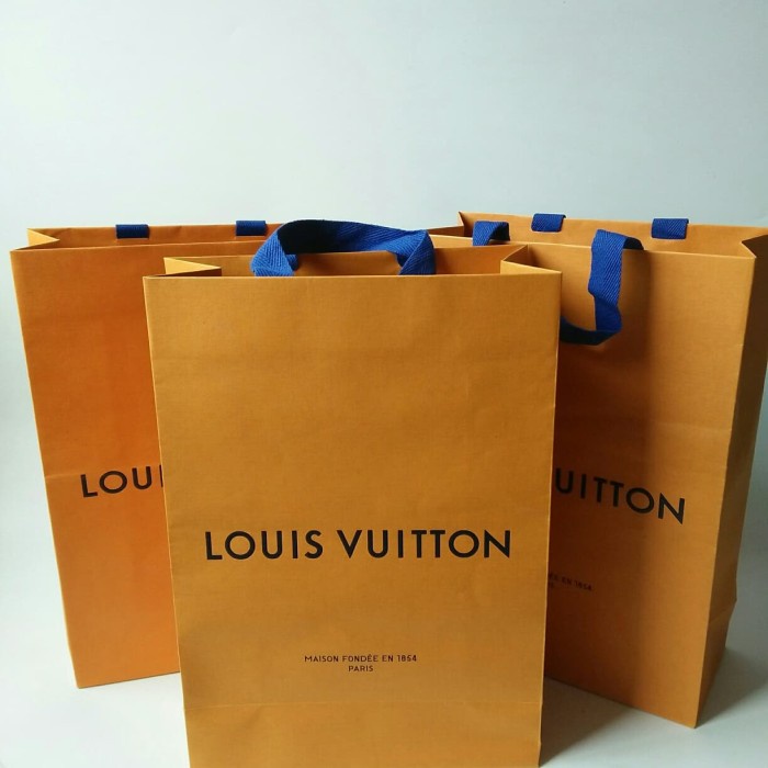 

(TERLARIS) Paperbag LV kecil