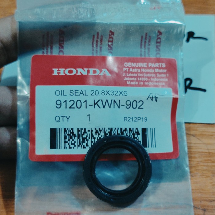 SIL SIL MAGNIT HONDA VARIO 125 150 ADV 150 PCX 125 150 160. BACA KET