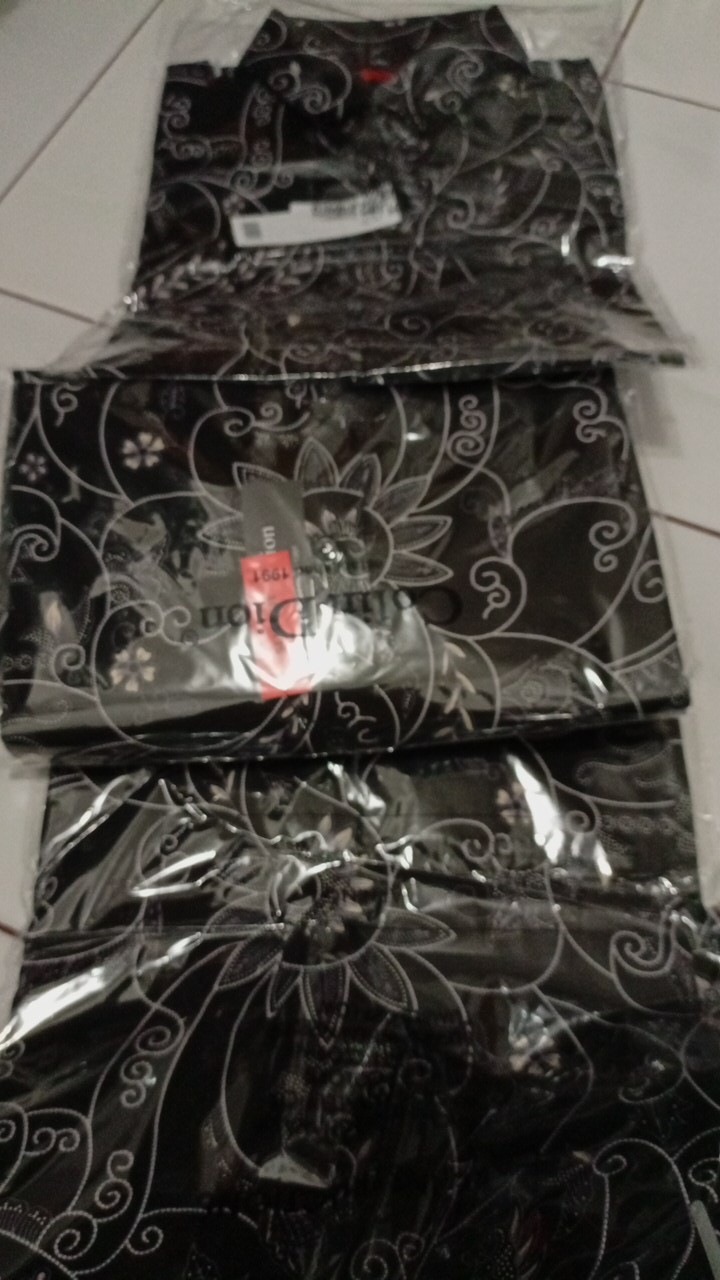 Kemeja Batik Pria Slim Fit Modern Mewah Lengan Pendek Slimfit Ob411