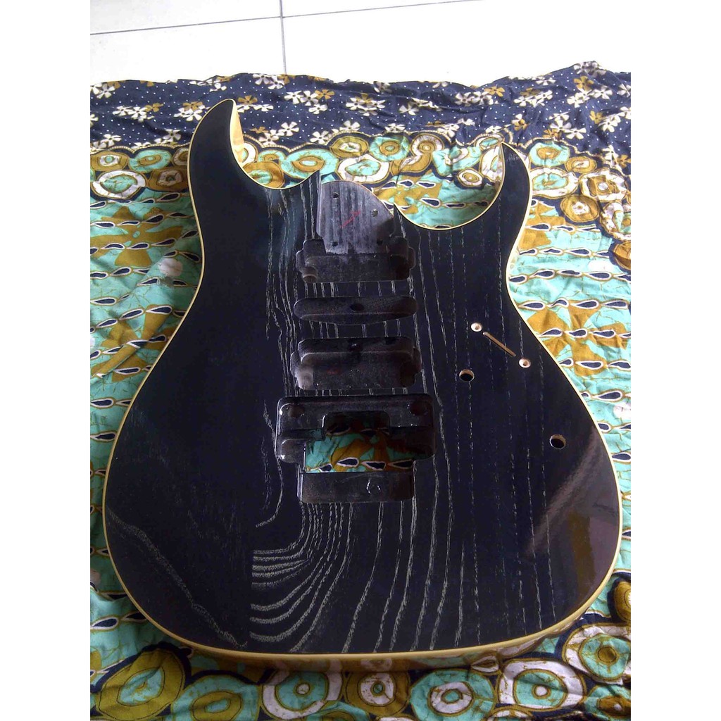 Original Body Ibanez RG370AHMZ SWK Silver Wave Guitar Rg 370 Series