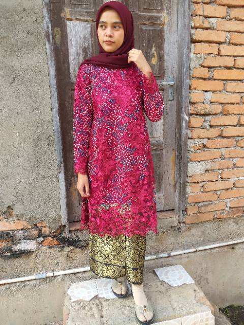 Set baju kurung Nera