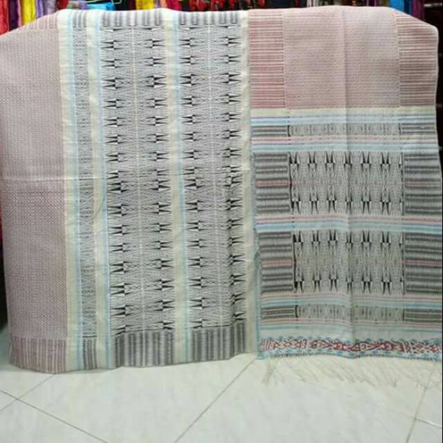 Tumtuman Songket Tarutung