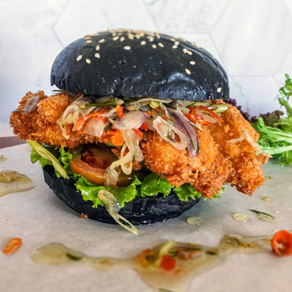 

Spicy Chicken Black Burger - Grand Mercure Bandung Setiabudi