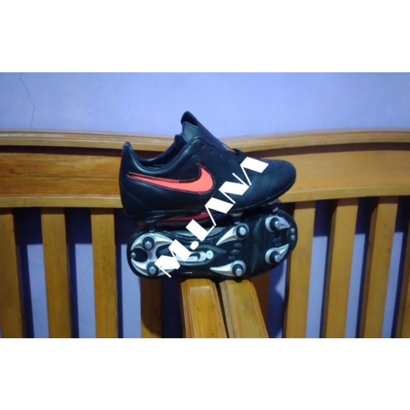 COD Sepatu Bola Futsal Kulit Asli Pria Full Besi predator original KEREN   promo