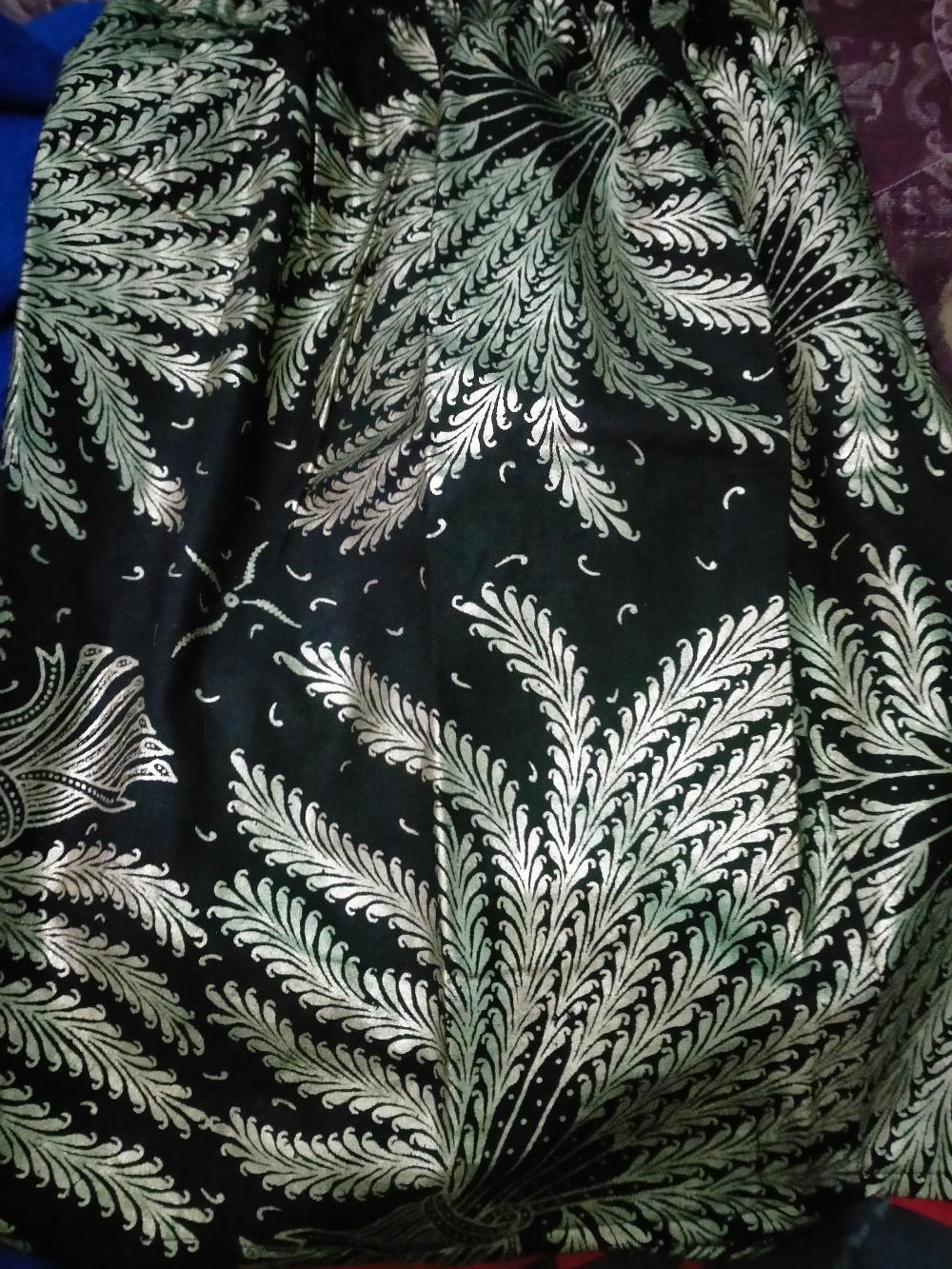 Rok Span Pendek Katun Prada Seikat Padi Hitam