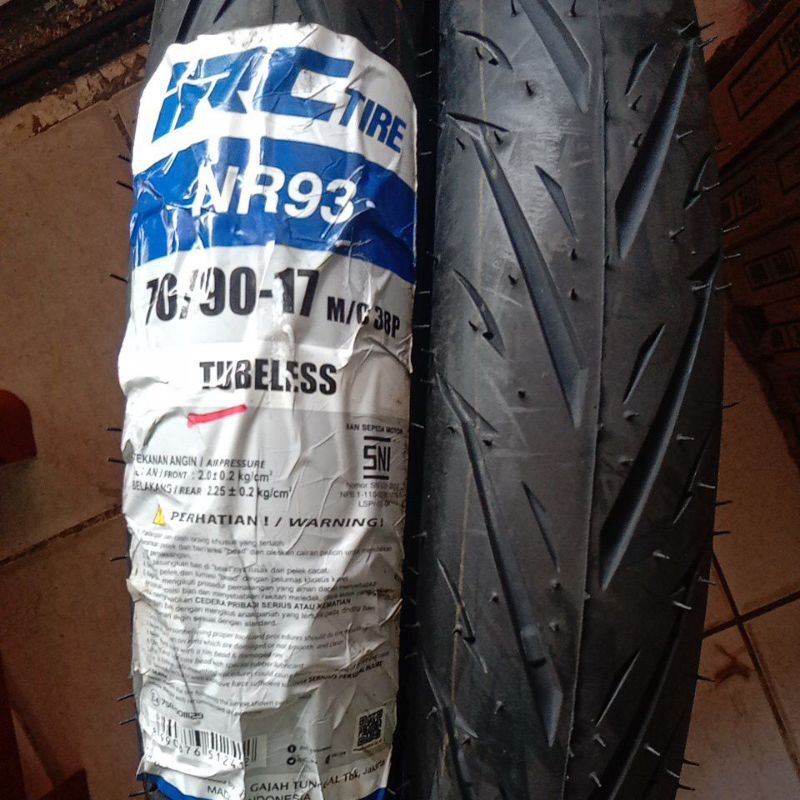 *BAN TUBLES IRC Ukuran 70/90 Ring 17 (harga 1pc) ban depan Supra X125 Jupiter Z1