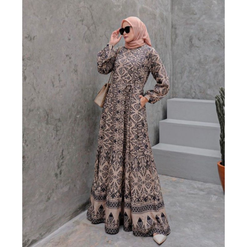 Naomi Dress by Kienka Id