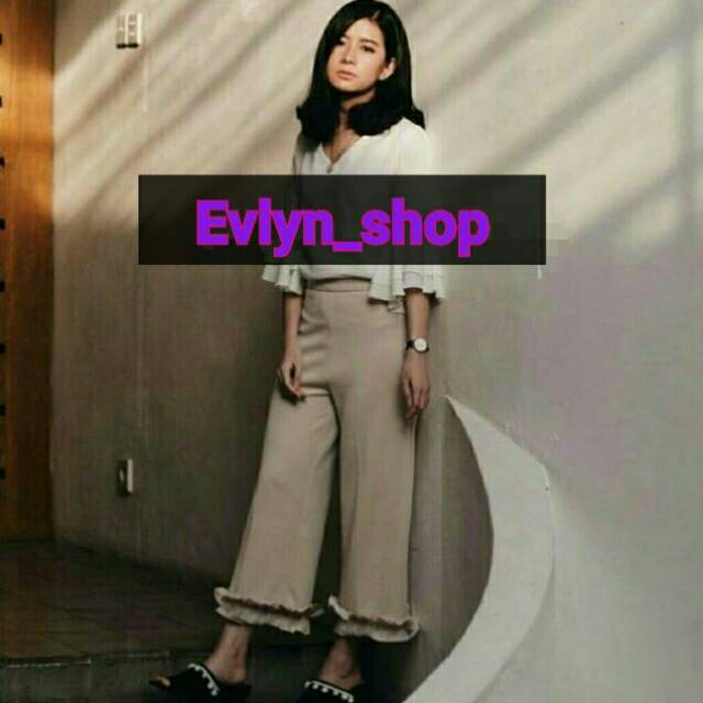 ruffle pants / scuba ruffle pants