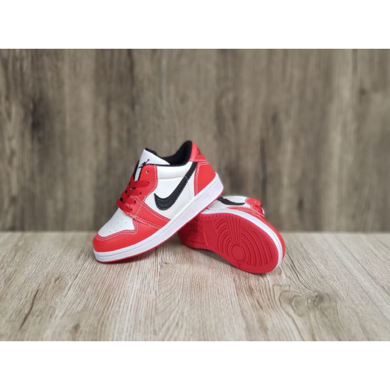 Sepatu Anak Laki dan Sepatu Sneakers Anak Perempuan Jordan Kids Sepatu Anak Laki Laki 10 Tahun Sepatu Anak Sneakers Laki Laki Perempuan Nike Jordan Low Grade Original Sepatu Jordan Anak Laki Laki