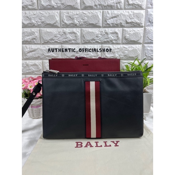 Bally Hartland Leather Clutch Bag In Black