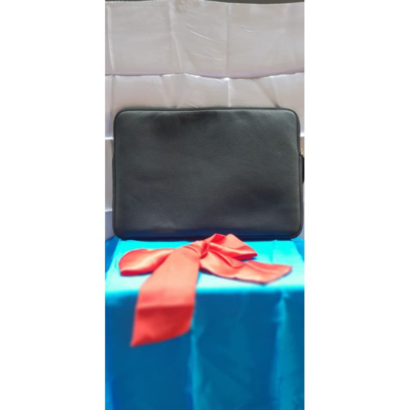 Preloved Kate Spade laptop case