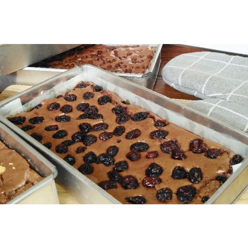

PO-Brownies Kismis Reguler 20x10