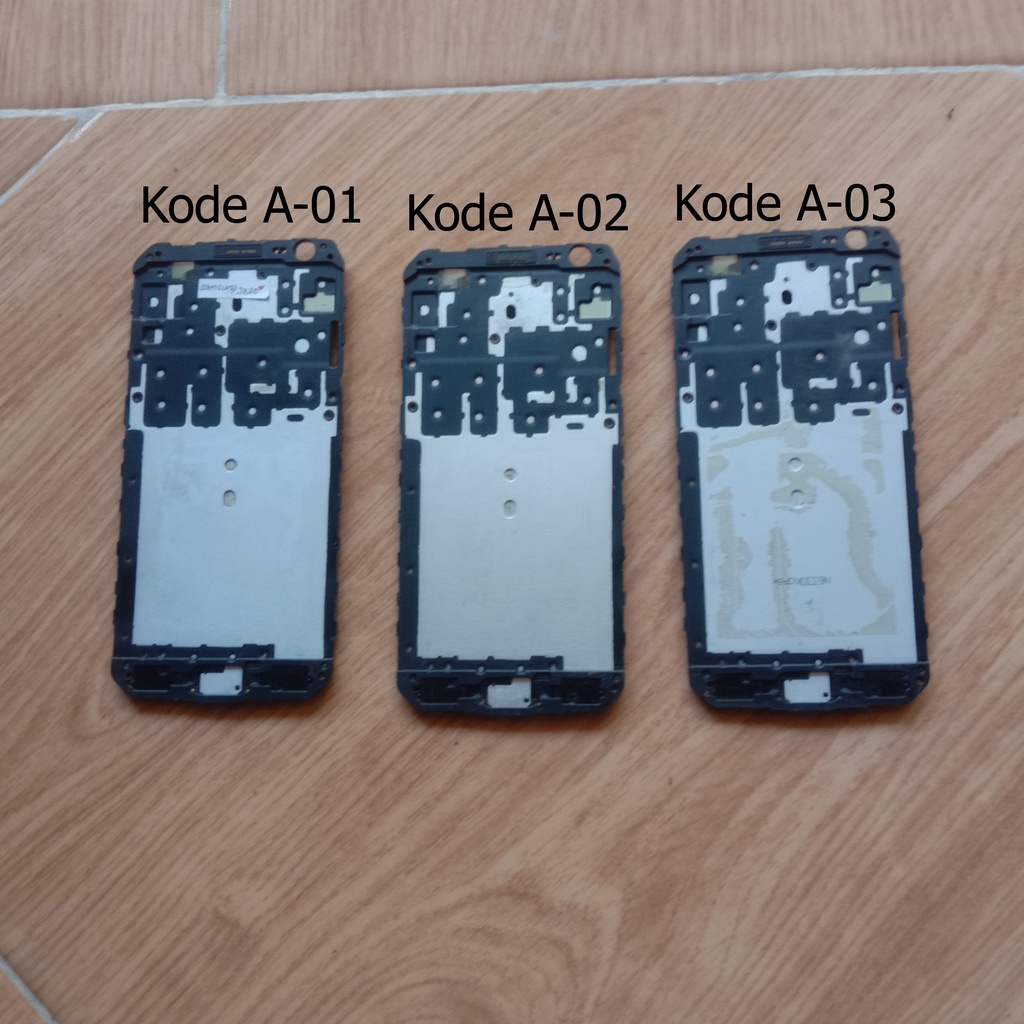 Frame Samsung J3 2016 - J320G Tatakan LCD Original Copotan - Dudukan Layar HP