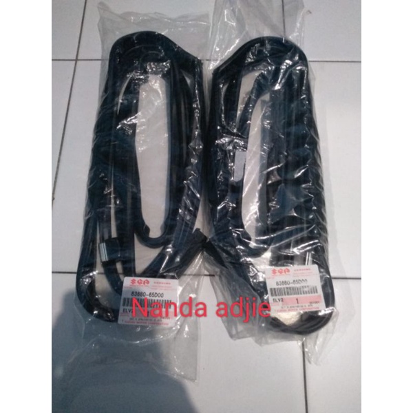 Karet cenel/Karet rel kaca pintu depan mobil Grand escudo 1.6 Escudo 2.0 Escudo xl-7 original