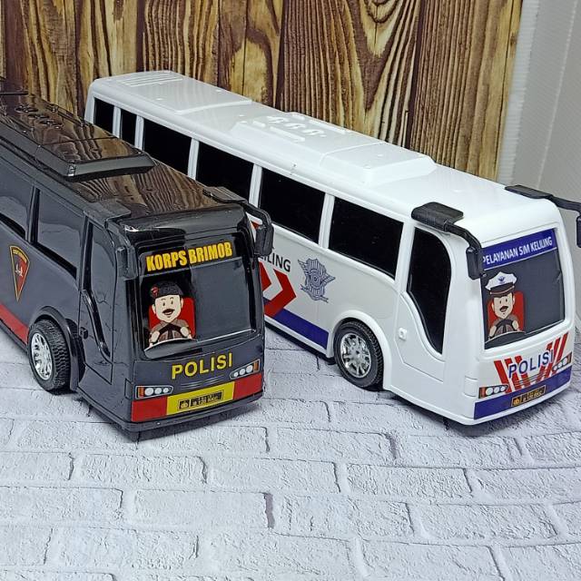 Mainan bus polisi mobil dinas kepolisian
