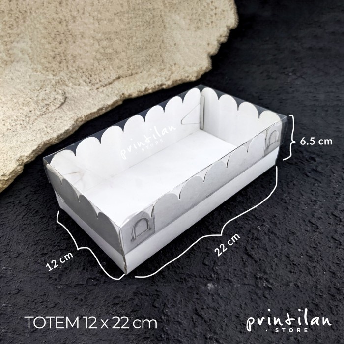 

TOTEM 12x22x6.5 cm PUTIH MIKA /Box Kue Brownies Bolu Gulung/ Dus Kue