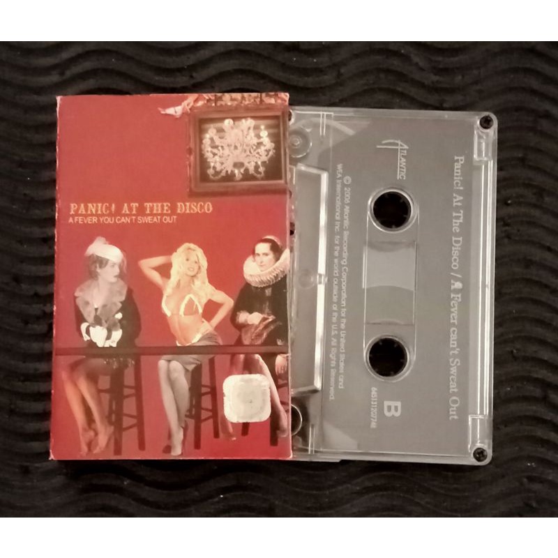 Kaset Pita Panic at the disco - fever you can't sweat out - pop punk