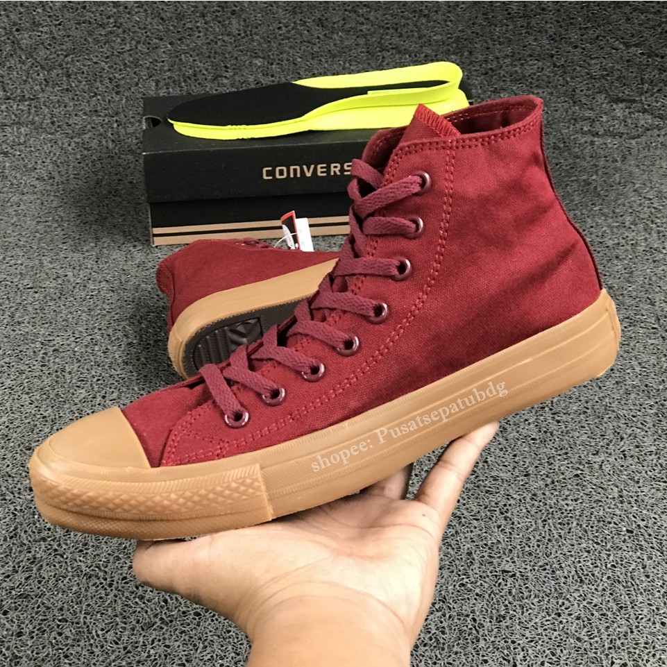 Sepatu Converse Chuck Taylor II Lunarlon High Maroon Gum