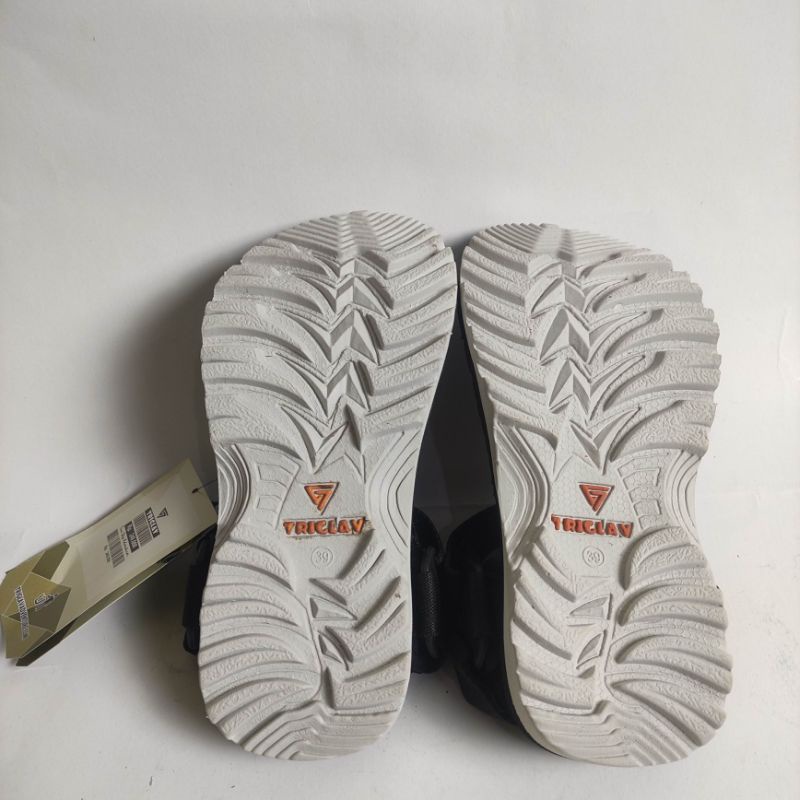 Sandal gunung Triglav Original dilan