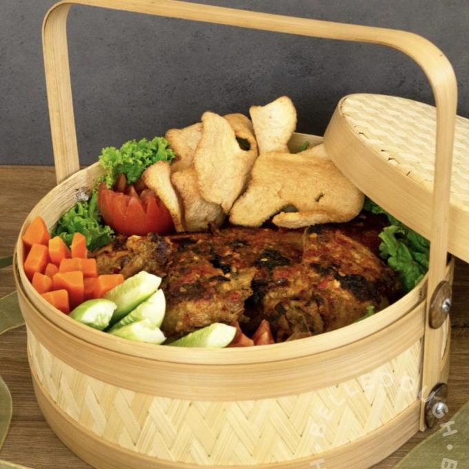 

AYAM KAMPUNG TALIWANG HAMPERS /RAMADAN HAMPER/LEBARAN HAMPERS DFHD3215SE