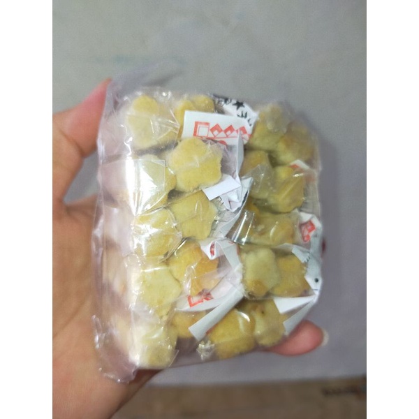

Kue Keju Bintang Manis Enak Pulen Kemasan 130 Gram