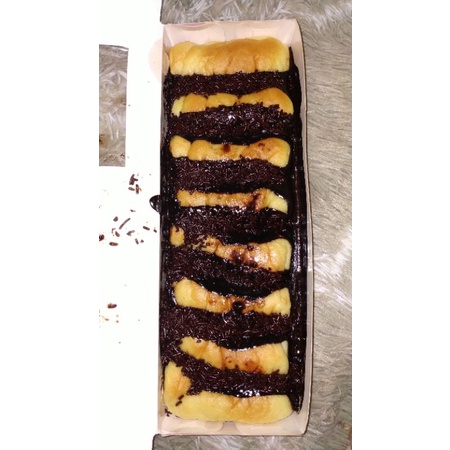 

roti sisir full coklat isi 8 ready setiap hari kamis