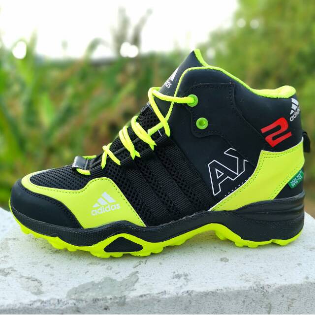 Sepatu Adidas Ax2 Sneakers Ori Casual Olahraga Pria Cowok Murah Sport