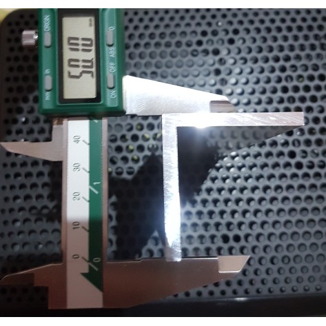 Aluminium / Alumunium siku 50 x 50 mm, t. 5 mm, L. 10 cm