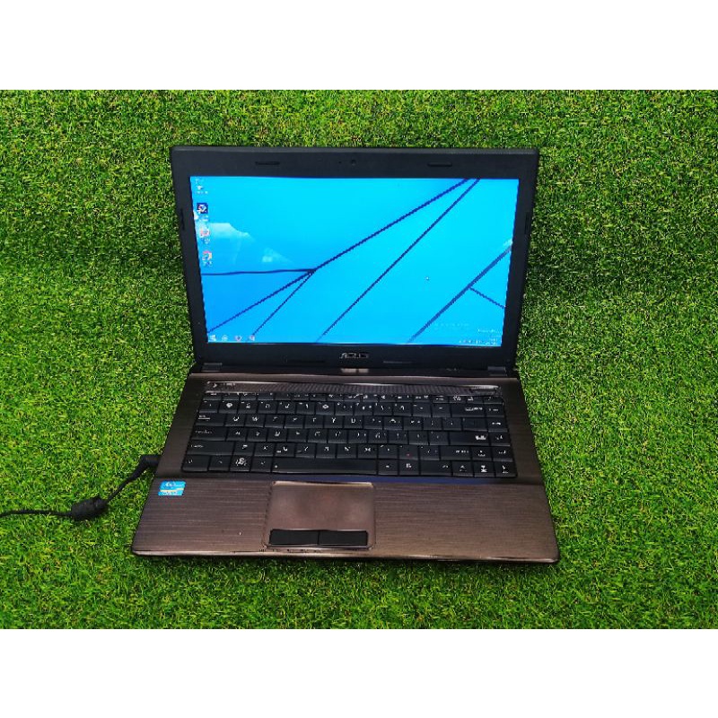 Laptop Asus X44H Ram 4gb SSD 128gb core i3 VGA Amd Radeon