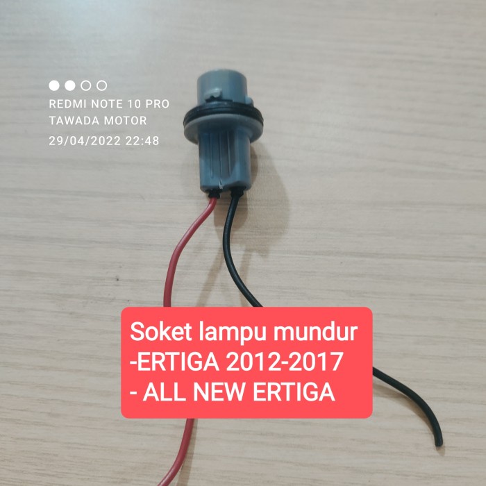 SOKET LAMPU MUNDUR SUZUKI ERTIGA 2012-2017