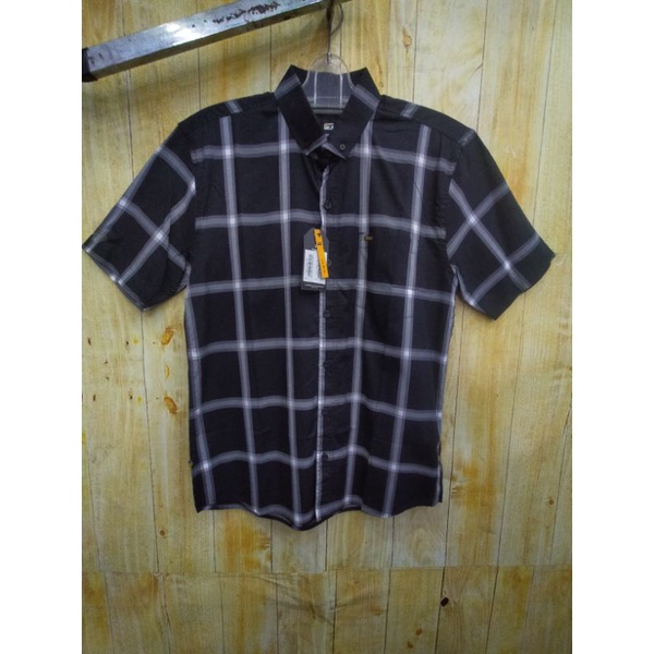 KEMEJA PENDEK PRIA TOPTEN