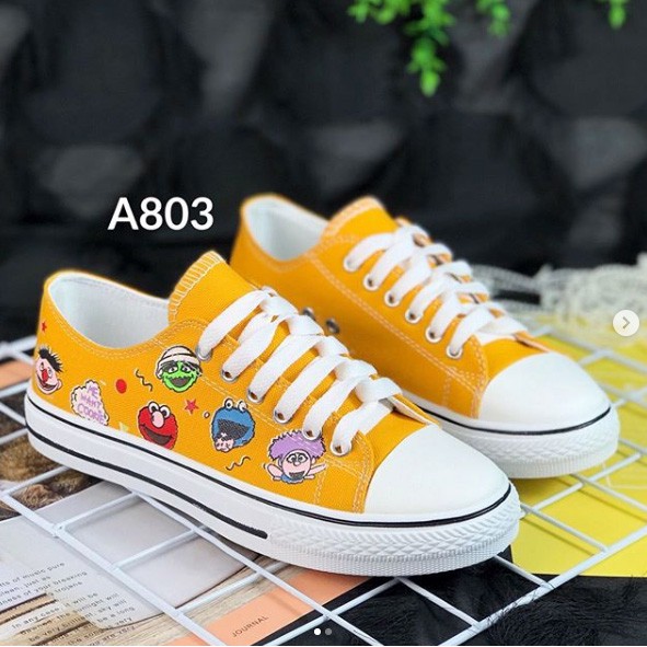 Sneakers A803